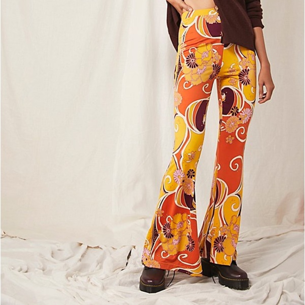 NWOT Free People Wildflower Flare Pant in Athens Floral | Size XS | MAKE OFFERS!